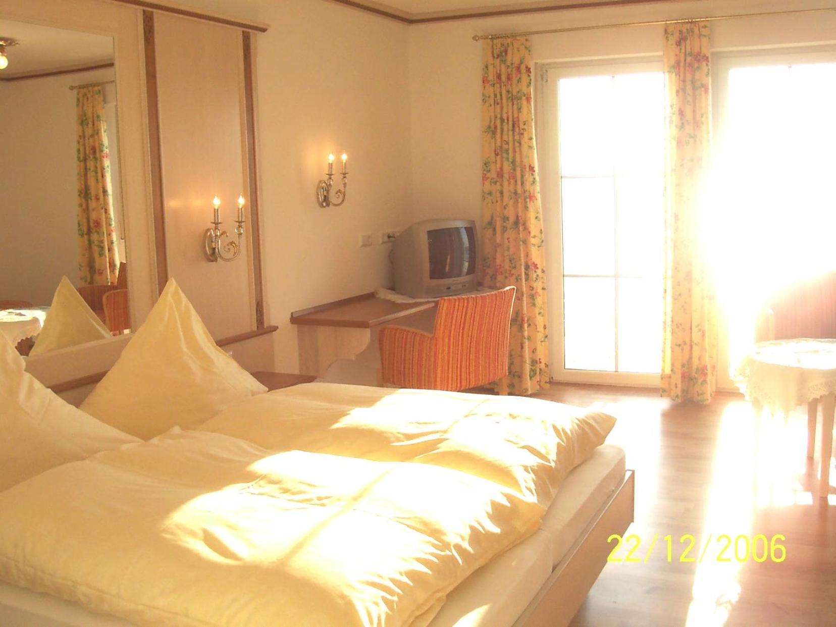 Seehotel Zur Muenz Meersburg Dış mekan fotoğraf